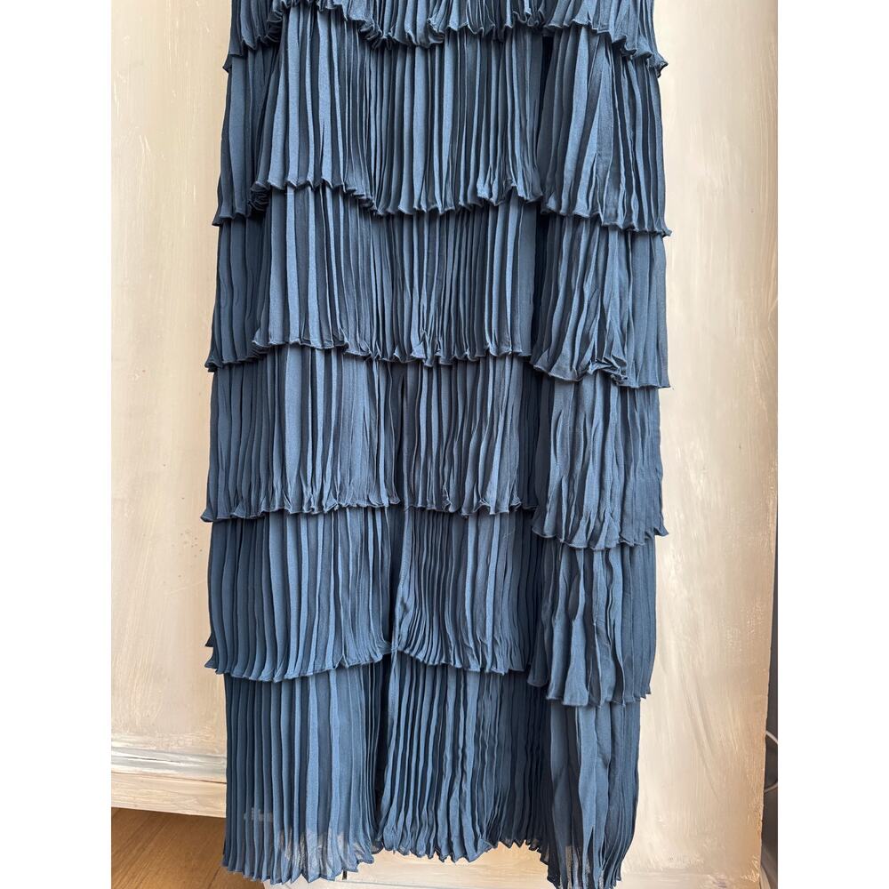 Cinq À Sept Elaine Dress Sz 6 NWT Sleeveless Navy Blue Tiered Pleated Midi Dress - Picture 5 of 16